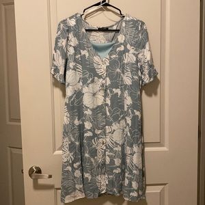 LIGHT BLUE FLORAL BEACHY DRESS